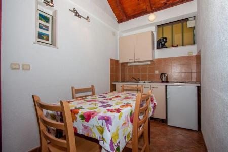 Garden Apartment - 48