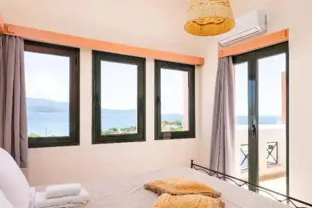 Nisea Samos - 63