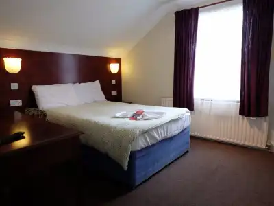 Charlotte Guest House - 3