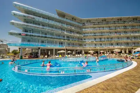 Aqua Nevis Club - 10