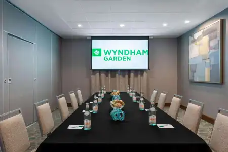 Wyndham Garden Miami International Airport - 13