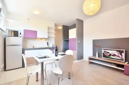 Bretia Apartments - 22