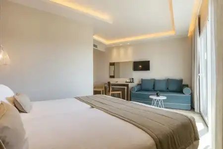 Alexandra Beach Resort & Spa - 79