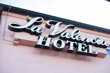 La Valencia - 0