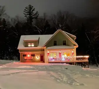 Snowed Inn - 0
