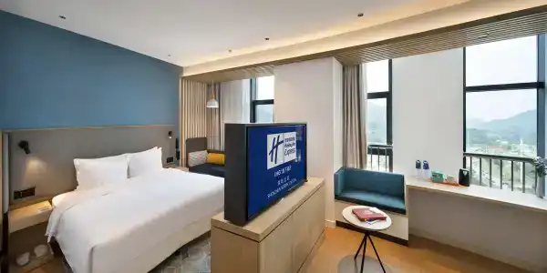 Holiday Inn Express Shenzhen North Station by IHG - 3