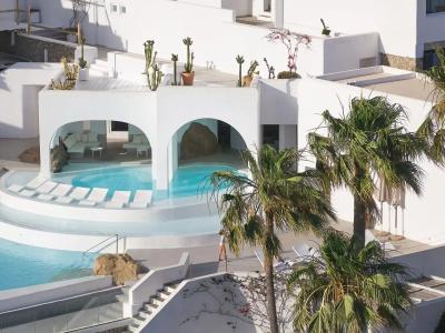 Mykonos Blu, A Grecotel Resort to Live - 13