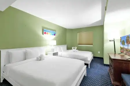 Carolinian Beach Resort by Vacasa - 198