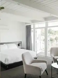 Hollywood Hills - 30