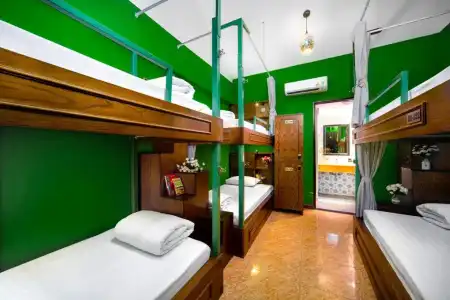 Little Charm Hanoi Hostel - 56