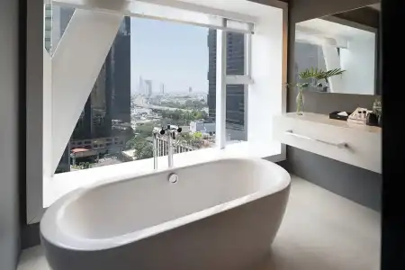 Mode Sathorn - 7