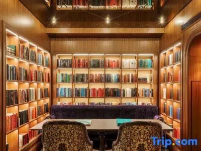 Maxwell Reserve Singapore, Autograph Collection - 41