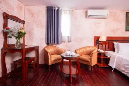 Duc Vuong Saigon - Bui Vien - 109
