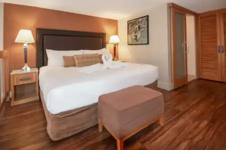 Coast Hillcrest - 69