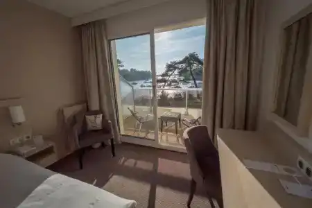 Best Western Le Roof - 190
