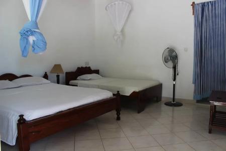 Family Beach Bungalows - 4