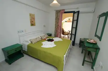 Terra Fos Naxos Studios - 4
