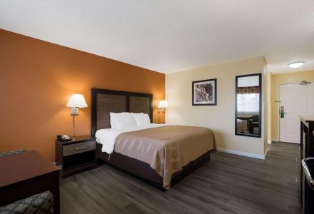 Quality Inn & Suites Medford Airport - 34