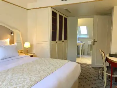 Mayfair - 6