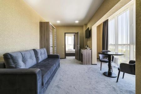 Grand Sapphire - 61