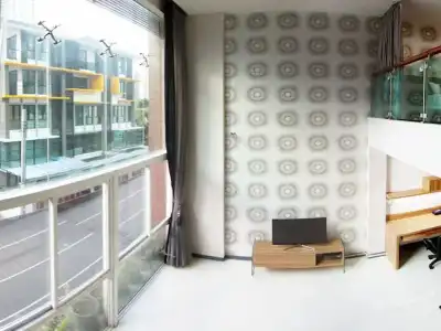 D Box Hostel - 6