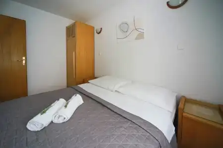 Apartments and Rooms Degra - 54