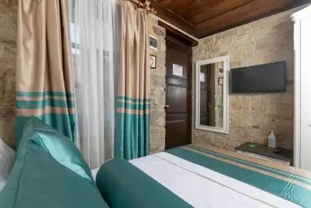 Marina Foça - 60