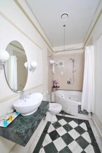 The Colony - 47