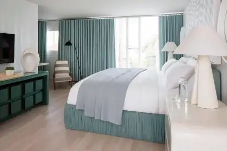 Avalon Beverly Hills, a Member of Designs - 5