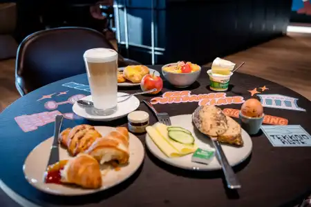 Motel One Berlin - Potsdamer Platz - 9