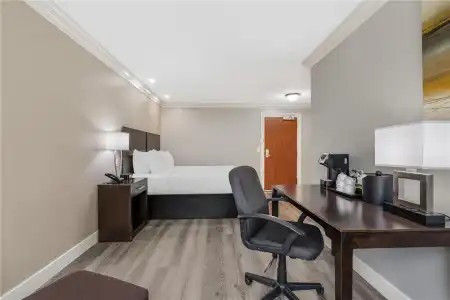 Best Western Plus LA Mid Town - 30