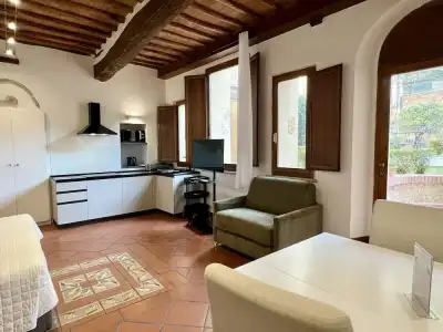 Regis Condo - 234