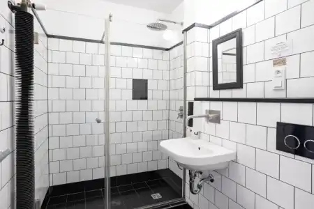 Sir Toby's Hostel - 65