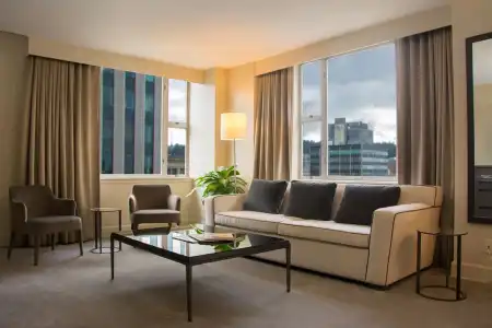 The Benson Portland, Curio Collection by Hilton - 7