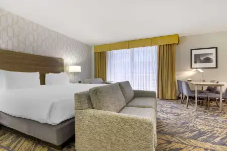 Best Western Plus Bayside Inn - 69