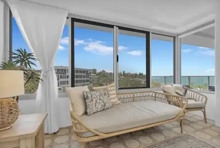 Rolling Surf Resort - 202