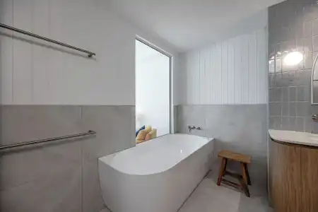 Oceana on Broadbeach - 200