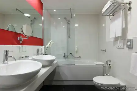 Holiday Inn Genoa City by IHG - 7