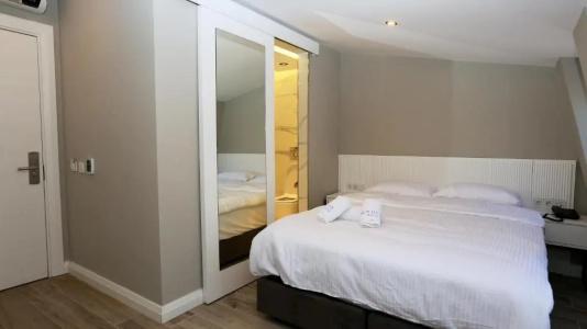 Sel Suite - 29