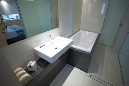 Seahaven Noosa Beachfront Resort - 24