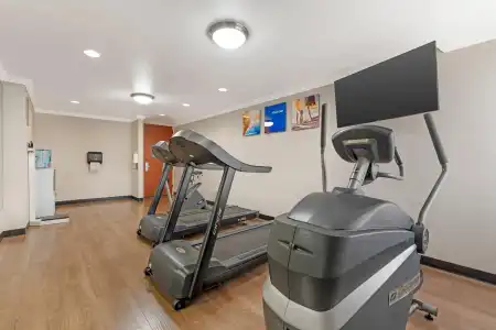Comfort Inn Anaheim Resort - 24