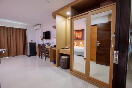 Huen Jao Ban - 49