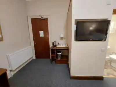 Edinburgh House - 35