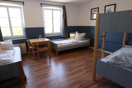 Blue Doors Hostel Ktv - 39
