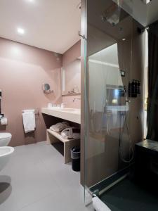 The Glam Boutique & Apt - 58