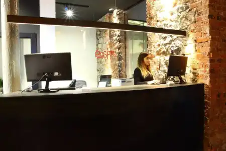 Poshtel Bilbao Premium Hostel - 21