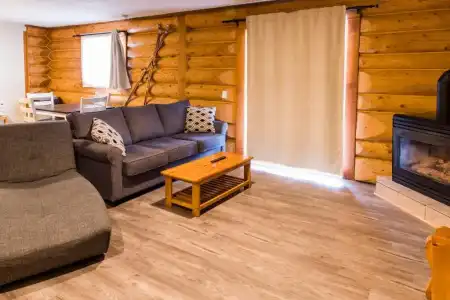 Glacier House Resort - 77
