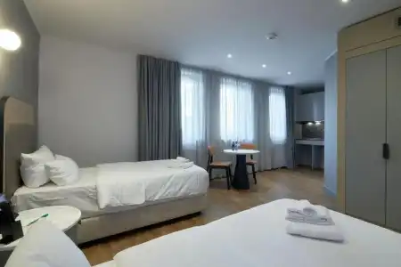 Fourty Three Luxury Serviced Apartments - 29