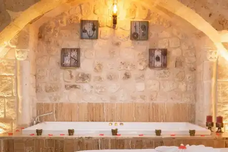 Elysion Cave Suites - 22