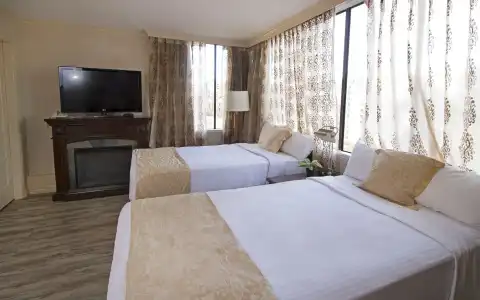 Divya Sutra Suites on Robson Downtown Vancouver - 23